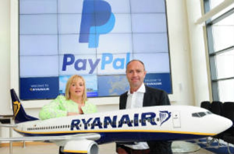 Ryanair to allow flights to be paid for by PayPal