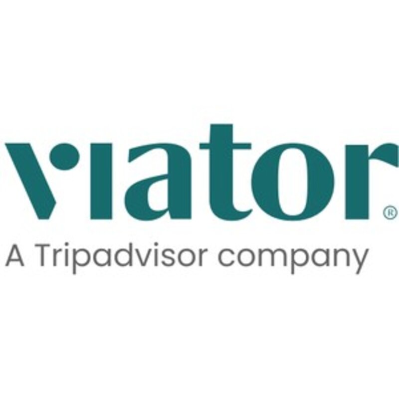 Viator and booking.com agree first distribution partnership for travel experiences