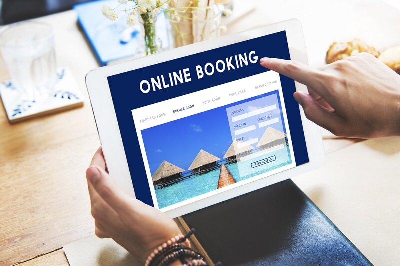 Last minute offers unpopular and desktop still preferred booking device, analysis finds