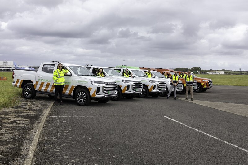 Cardiff Airport welcomes six new electric vehicles