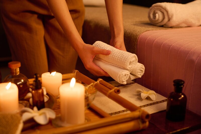 Booking experiences online significantly boosts the average spend, finds Journey