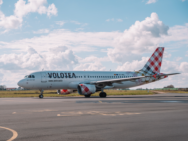 Volotea adopts Navitaire's Stratos for AI-orchestrated retailing